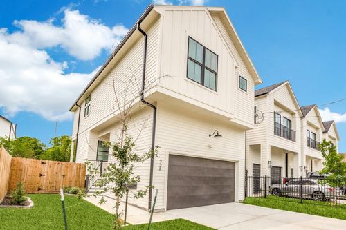 728 E 38th St, Houston, TX, 77022-4708 | Card Image