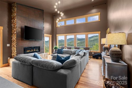 47 Charmeldee Old Toll Rd, Black Mountain, NC, 28711 | Card Image