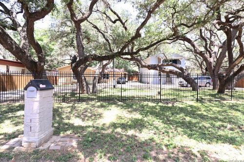 22610 Crossbow, Von Ormy, TX, 78073-5323 | Card Image