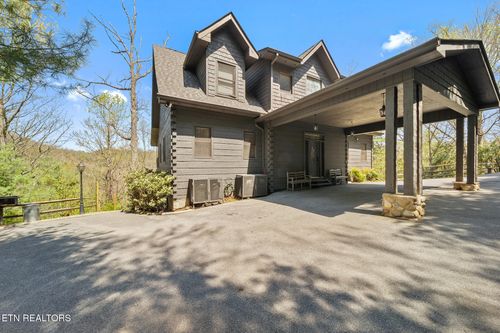 3148 Rocking Chair Ln, Sevierville, TN, 37862-6511 | Card Image