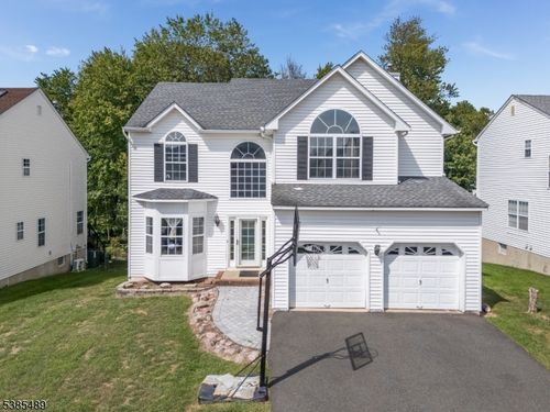 67 Shaffer Rd, Bridgewater, NJ, 08807-5605 | Card Image
