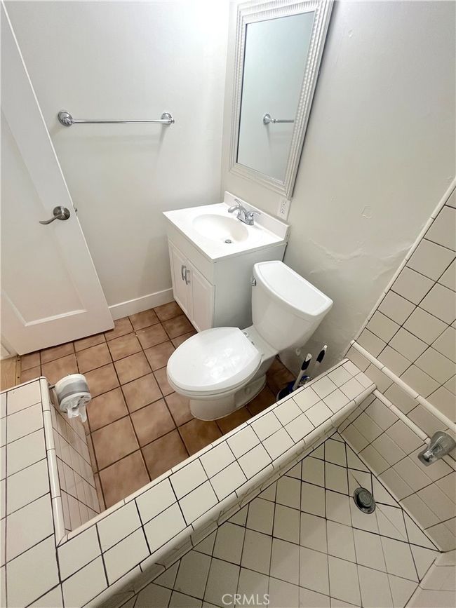 APT-5 - 212 N Coast Hwy, Condo with 1 bedrooms, 1 bathrooms and null parking in Laguna Beach CA | Image 21