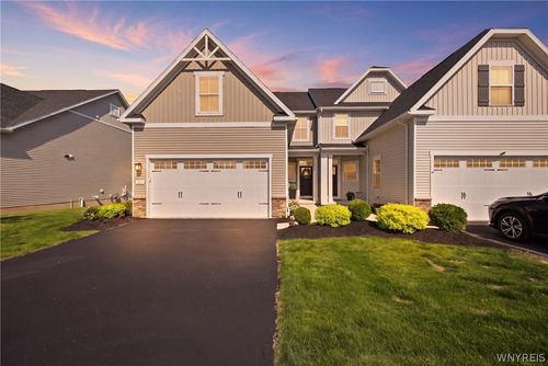 155 Sandstone Cir, Grand Island, NY, 14072-1888 | Card Image