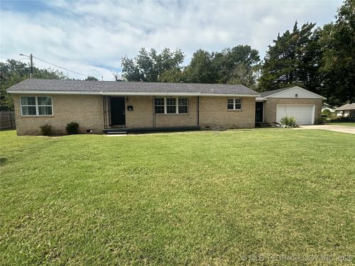 600 Moreland Rd, Okmulgee, OK, 74447-7827 | Card Image