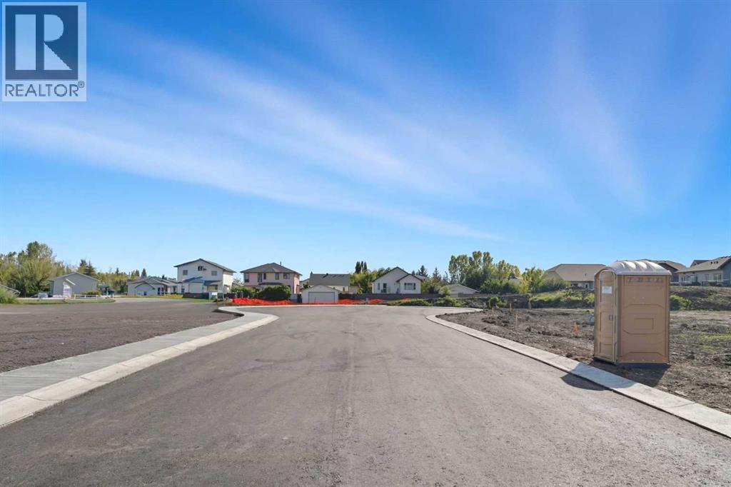 Land in Diamond Valley 3