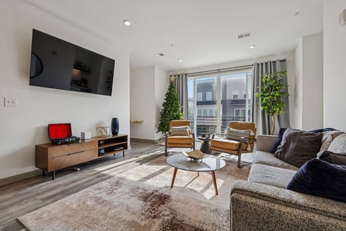 2004 Edison Park Ln, Nashville, TN, 37209-2685 | Card Image