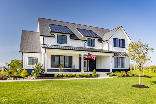 8095 Melbourne Pl, Zionsville, IN, 46077-7950 | Card Image