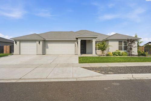 4453 Lolo Way, Richland, WA, 99352-5523 | Card Image