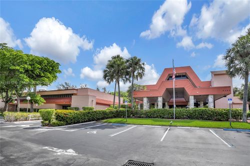7-104-3160 Holiday Springs Blvd, Margate, FL, 33063-5413 | Card Image