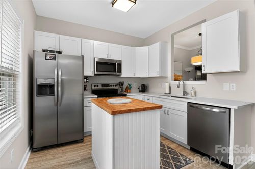 75-12825 Windy Lea Ln, Huntersville, NC, 28078-2227 | Card Image