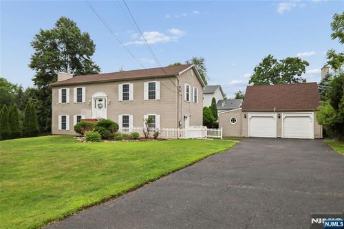 127 Clark Ave, Old Tappan, NJ, 07675-7401 | Card Image