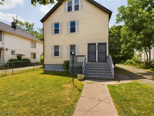 3552 E 138th St, Cleveland, OH, 44120-4539 | Card Image