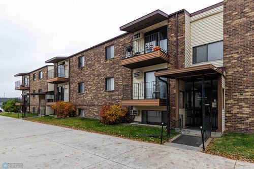 apt-203-2650 15th St S, Fargo, ND, 58103-5693 | Card Image