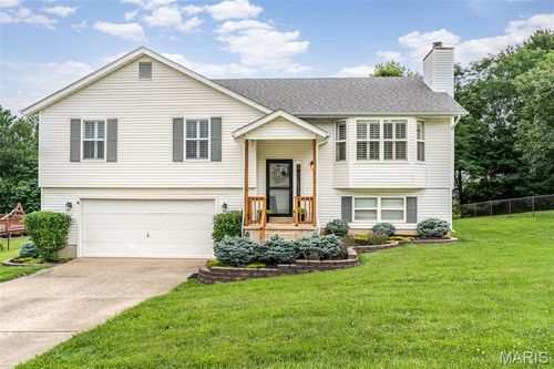 7716 Meadow View Cir, Union, MO, 63084-2430 | Card Image