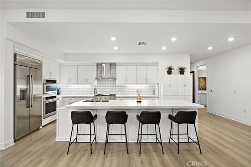 3101 Rivington, Irvine, CA, 92612-3491 | Card Image