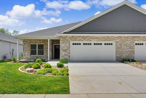 516 S 6th St, Fairbury, IL, 61739-1676 | Card Image