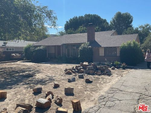 10902 Art St, Sunland, CA, 91040-1310 | Card Image