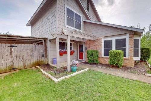 9945 Pack Saddle Trl, Fort Worth, TX, 76108-4197 | Card Image