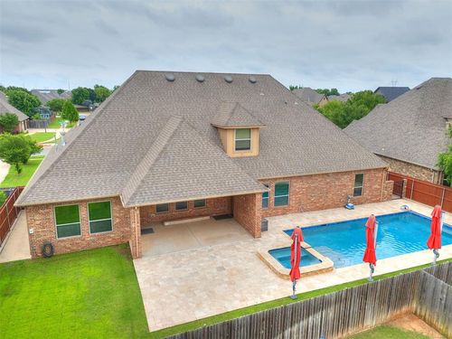 4232 Hackney Wick Road, Norman, OK, 73072 | Card Image