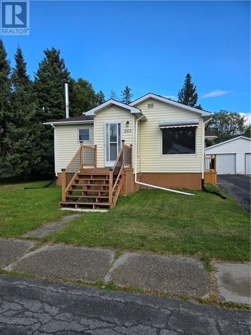 265 Eighth Ave, Lively, ON, P3Y1M5 | Card Image