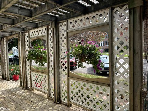 307 W Market St, Steamboat Rock, IA, 50672-1014 | Card Image