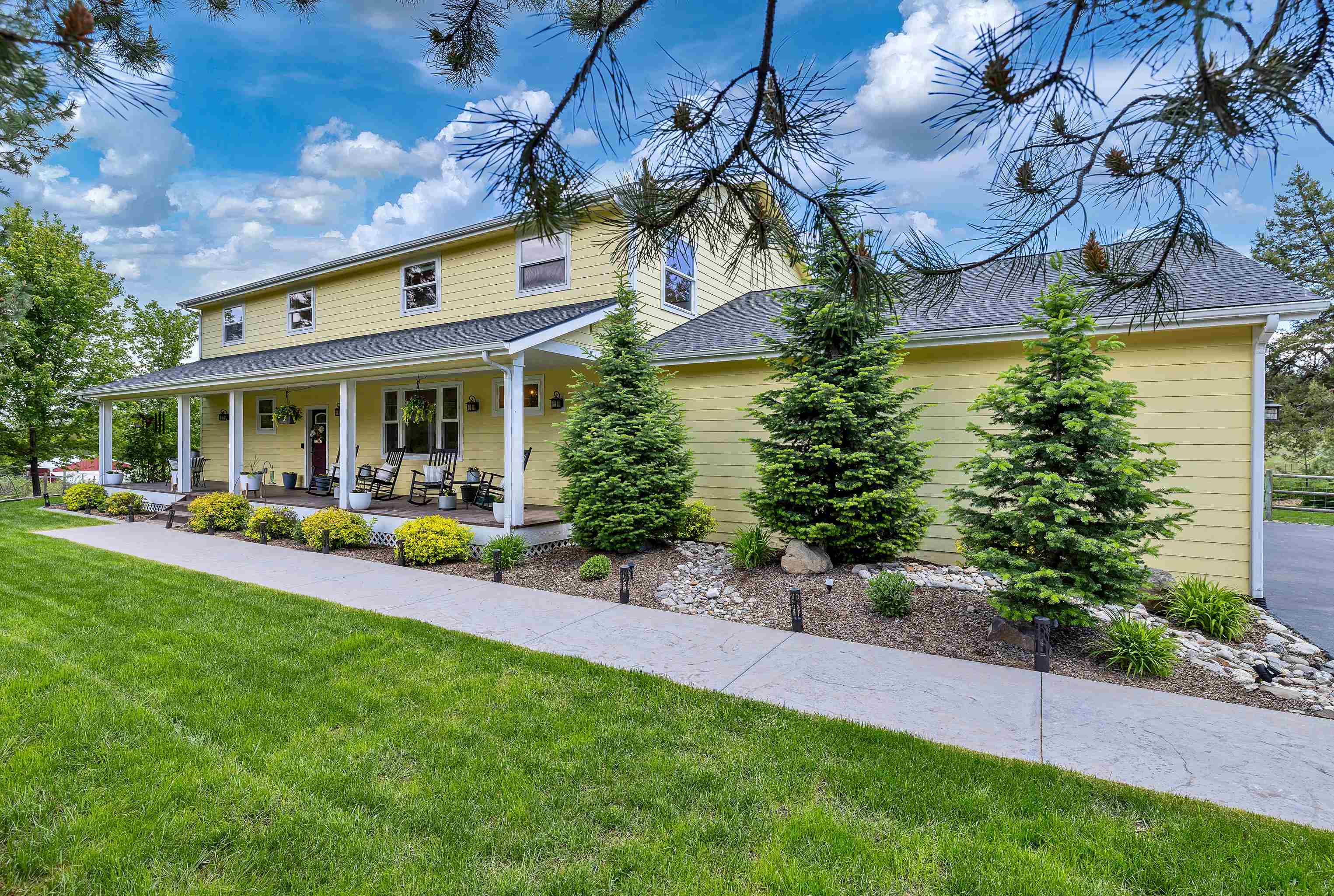 Jasmine Ln, Chattaroy, WA 99003