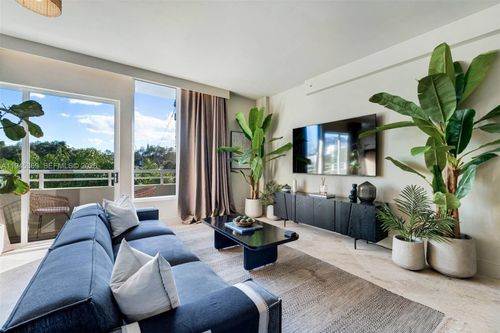 306-3250 Grand Avenue, Miami, FL, 33133 | Card Image