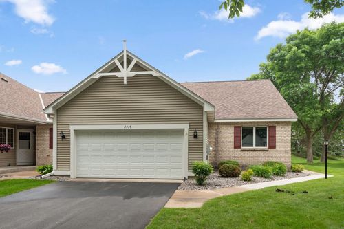 2735 Lake Court Dr, Mounds View, MN, 55112-4135 | Card Image