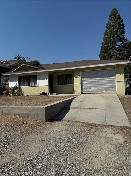 3017 Harriet Rd, Frazier Park, CA, 93225-8045 | Card Image