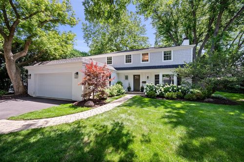 2223 Crestview Ln, Wilmette, IL, 60091-2356 | Card Image