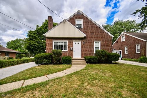 1413 Washington Blvd, Louisville, OH, 44641-1555 | Card Image