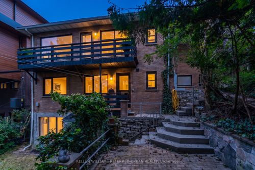 30 Rambert Cres, Toronto, ON, M6S1E6 | Card Image