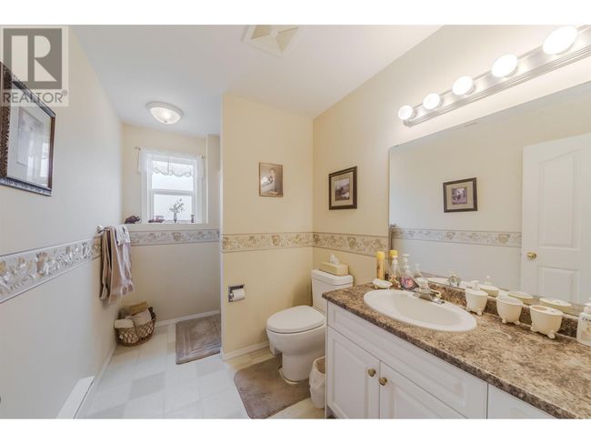 8562 Skyline Dr, House other with 5 bedrooms, 3 bathrooms and null parking in 70 Mile House BC | Image 28