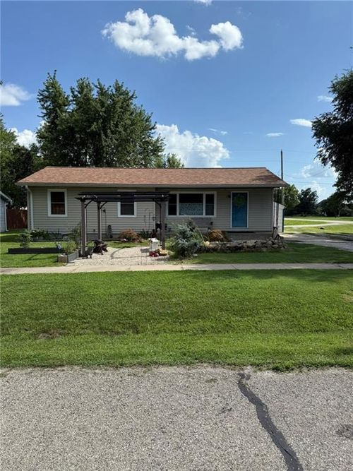 1535 Alleghaney St, Burlington, KS, 66839-2254 | Card Image