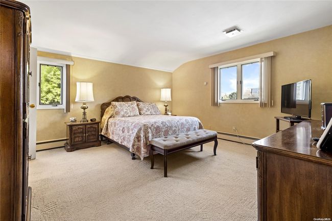 Primary Bedroom | Image 16