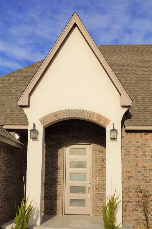 10825 Nw 95th St, Yukon, OK, 73099-6697 | Card Image
