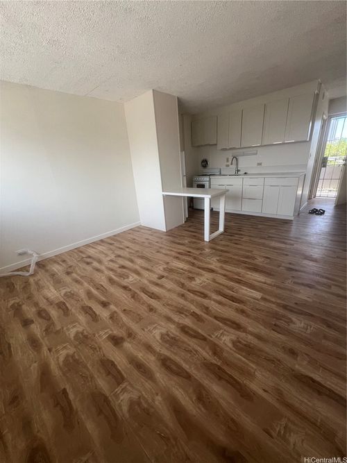 711 Kamuela Ave, Honolulu, HI, 96816-1176 | Card Image
