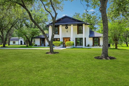 98 Pin Oak Ln, Hempstead, TX, 77445-9357 | Card Image