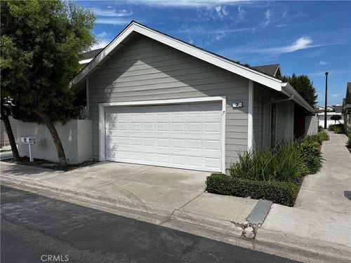 7 Lakegrass, Irvine, CA, 92604 | Card Image