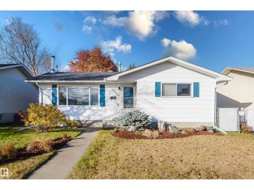 4406 44 St, Stony Plain, AB, T7Z1J3 | Card Image