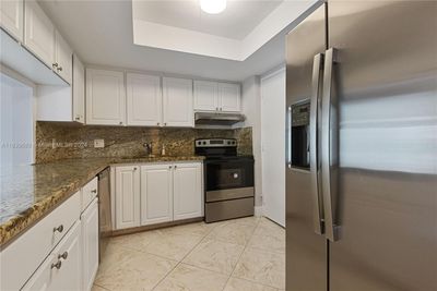 201 - 1965 S Ocean Blvd, Condo with 1 bedrooms, 1 bathrooms and null parking in Lauderdale By The Sea FL | Image 3