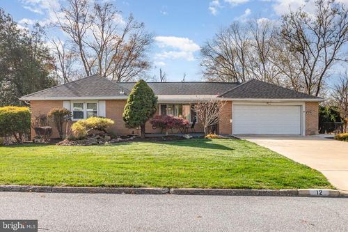 12 Shady Rd, CAMP HILL, PA, 17011-1723 | Card Image