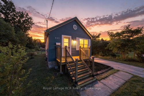 397 27th St W, Owen Sound, ON, N4K4J7 | Card Image