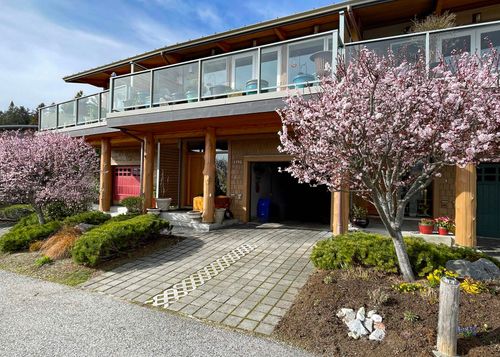 6498 Wildflower Pl, Sechelt, BC, V7Z0M9 | Card Image