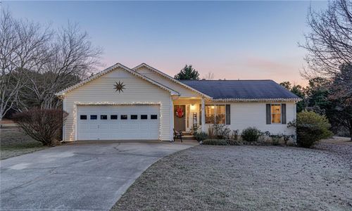 156 Alicia Dr, Winder, GA, 30680-7828 | Card Image