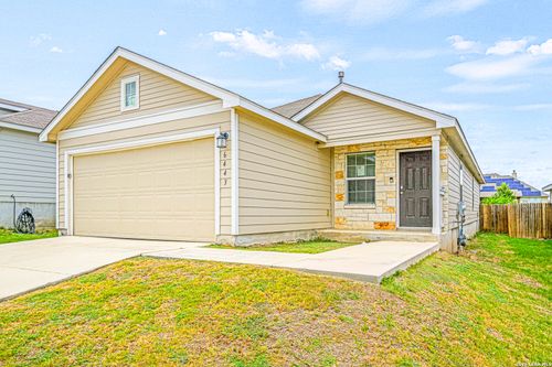 6443 Cibolo, Converse, TX, 78109 | Card Image