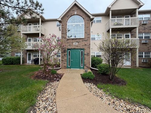 3b-300 Cunat Blvd, Richmond, IL, 60071-8952 | Card Image