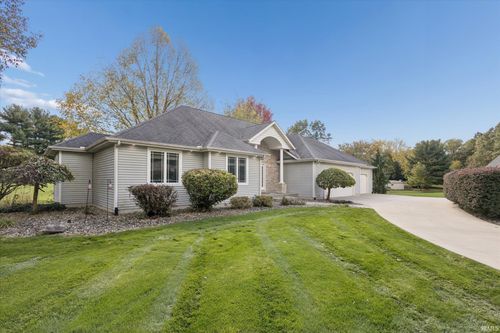 20694 Whitetail Ct, Goshen, IN, 46528-7834 | Card Image