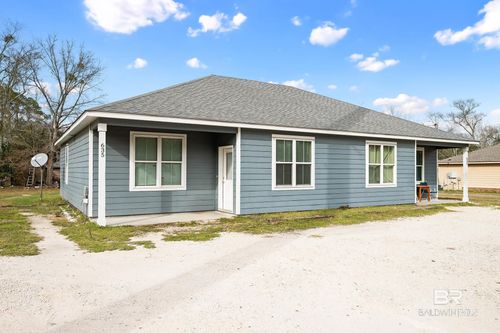 635 E Azalea Street, Foley, AL, 36535 | Card Image