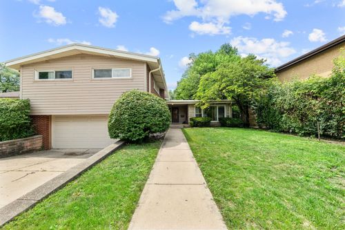 9016 Kilbourn Ave, Skokie, IL, 60076-1649 | Card Image